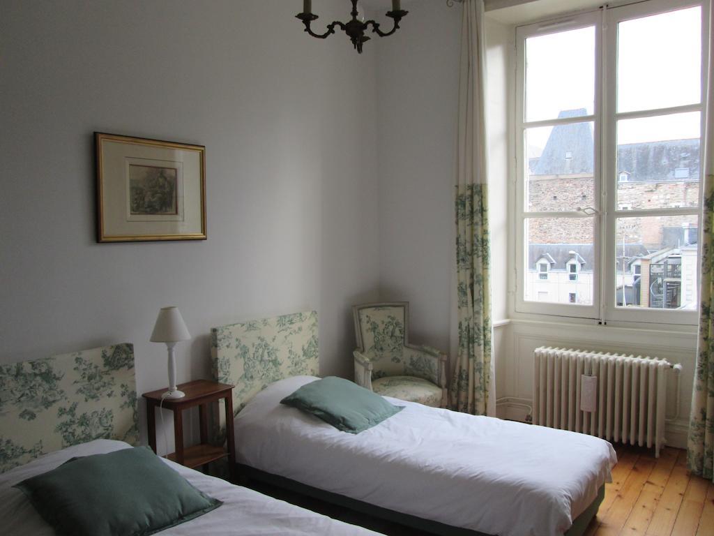 Chambre D'Hotes Marchand Angers Exterior foto